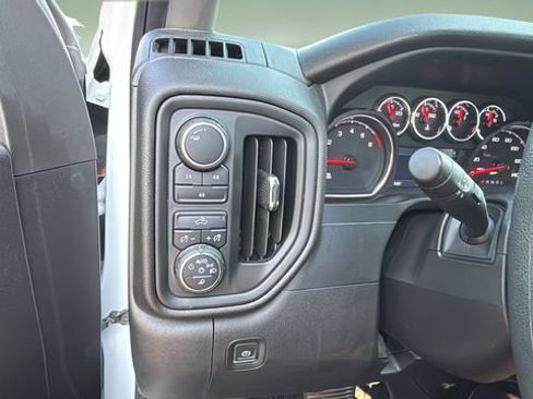 Used 2022 Chevrolet Silverado 2500 Custom w/ Custom Value Package AWD/4WD image 22