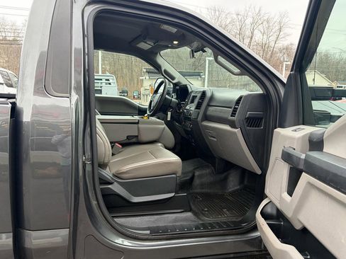 Used 2018 Ford F250 XL w/ Power Equipment Group image 35