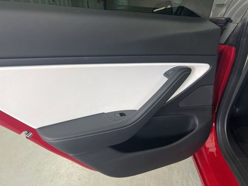 Used 2021 Tesla Model 3 Standard Range Plus image 14