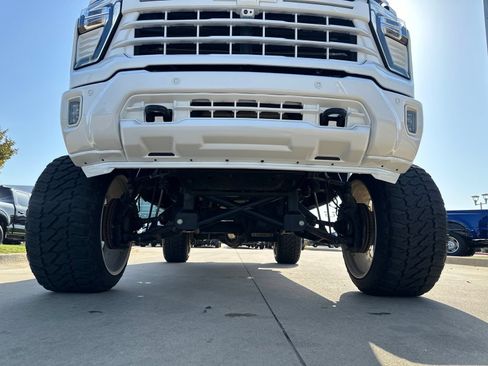 Used 2024 Chevrolet Silverado 2500 LTZ w/ LTZ Convenience Package AWD/4WD image 26