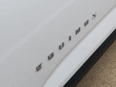 Used 2026 Chevrolet Equinox LT FWD image 10