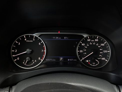 Used 2025 Nissan Altima 2.5 SV FWD image 36
