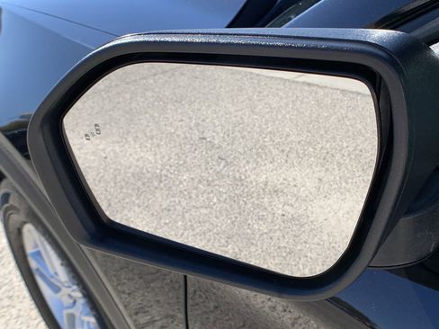 Used 2025 Ford Explorer Active w/ Active Comfort Package image 16