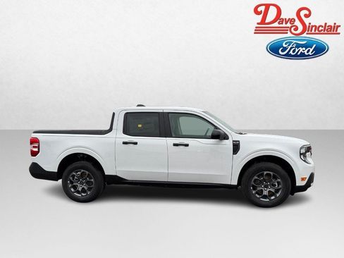 New 2025 Ford Maverick XLT w/ XLT Luxury Package FWD image 5
