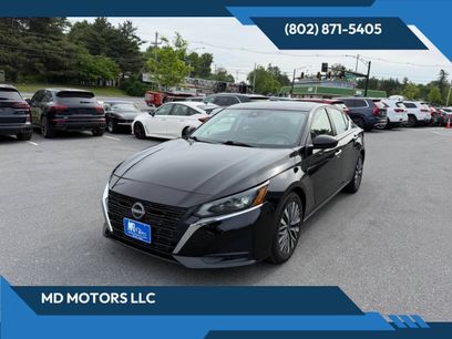 Used 2024 Nissan Altima 2.5 SV