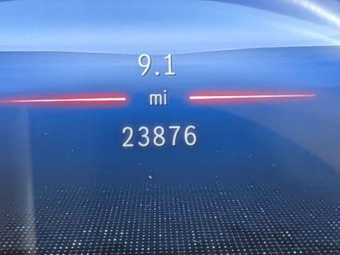 Used 2023 Mercedes-Benz EQS 450+ SUV image 21