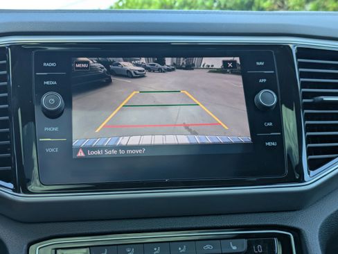 Used 2019 Volkswagen Atlas SEL R-Line AWD/4WD image 22