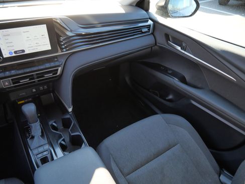 Certified 2025 Toyota Camry LE image 12