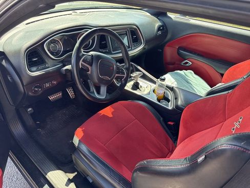 Used 2015 Dodge Challenger R/T Plus RWD image 7