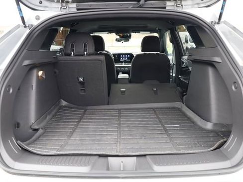 Used 2025 Chevrolet Trax RS w/ Sunroof Package image 25