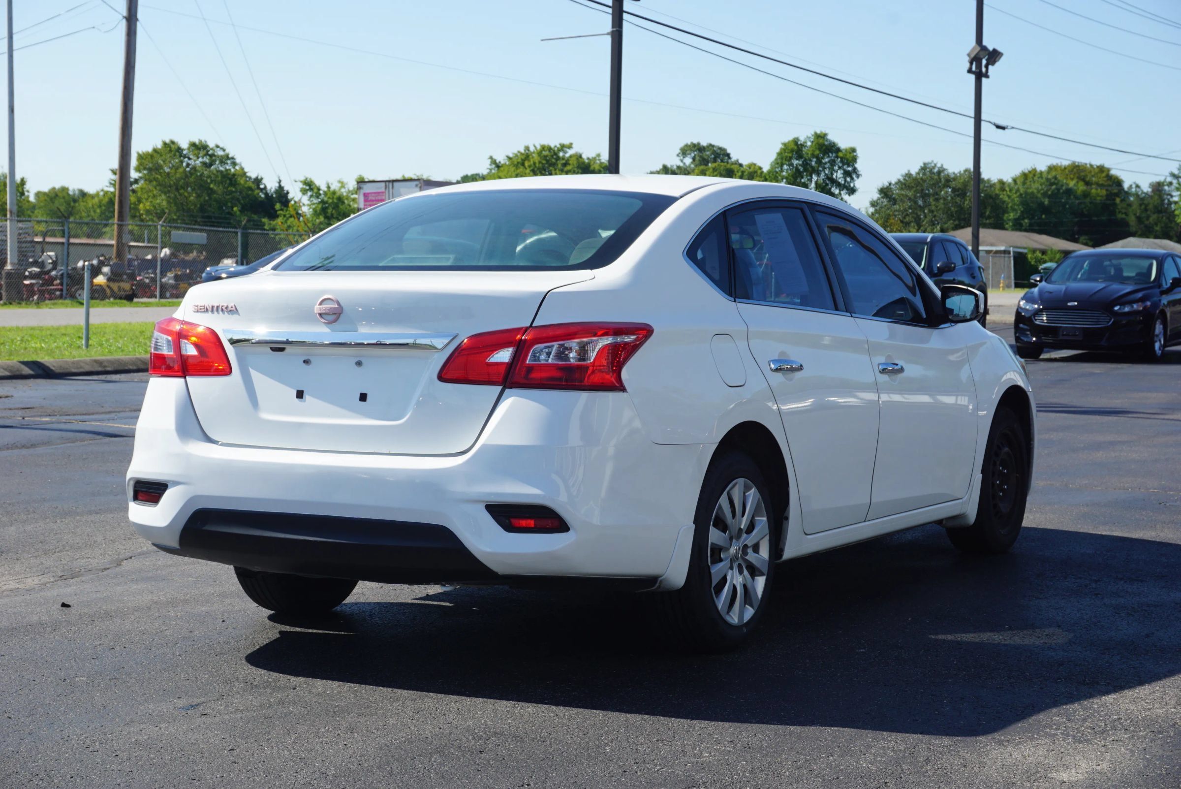 Used 2019 Nissan Sentra S FWD image 5