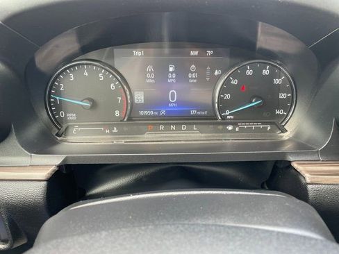 Used 2021 Ford Explorer Limited w/ Equipment Group 301A image 12