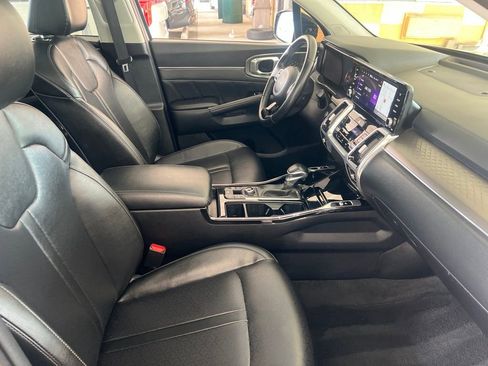 Certified 2022 Kia Sorento SX AWD/4WD image 21