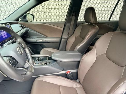 Used 2024 Lexus TX 350 AWD w/ Captains Chair Package image 11