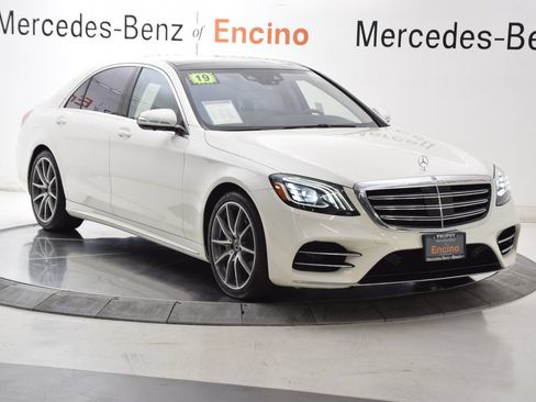 Used 2019 Mercedes-Benz S 560 Sedan image 8