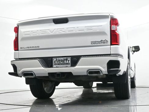 Used 2022 Chevrolet Silverado 1500 High Country w/ Technology Package image 51