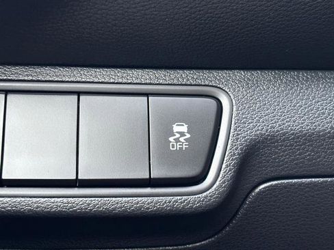 Certified 2023 Kia Forte LXS image 27