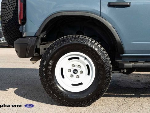 Used 2023 Ford Bronco Heritage Edition image 5