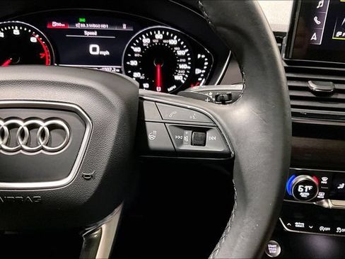 Used 2023 Audi Q5 2.0T Premium w/ Convenience Package AWD/4WD image 12