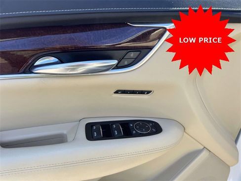 Used 2019 Cadillac XT5 Luxury image 17