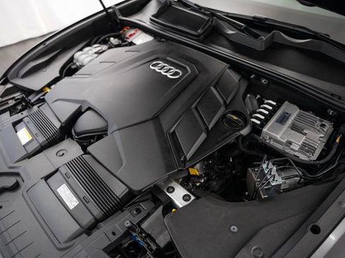 Used 2021 Audi Q8 Premium Plus w/ Premium Plus Package AWD/4WD image 46