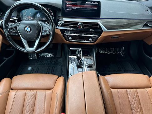 Used 2022 BMW 530i RWD image 14