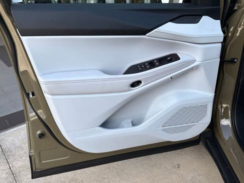 New 2026 Jeep Cherokee Limited image 30