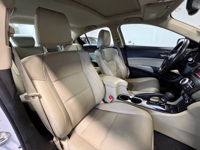 Used 2017 Acura ILX FWD image 9