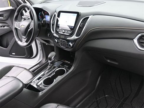 Used 2022 Chevrolet Equinox Premier image 30