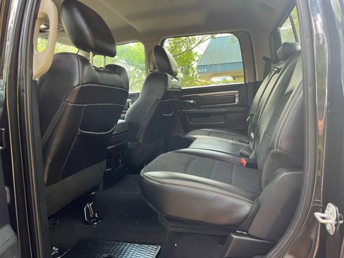 Used 2018 RAM 2500 Big Horn w/ Sport Appearance Group image 15