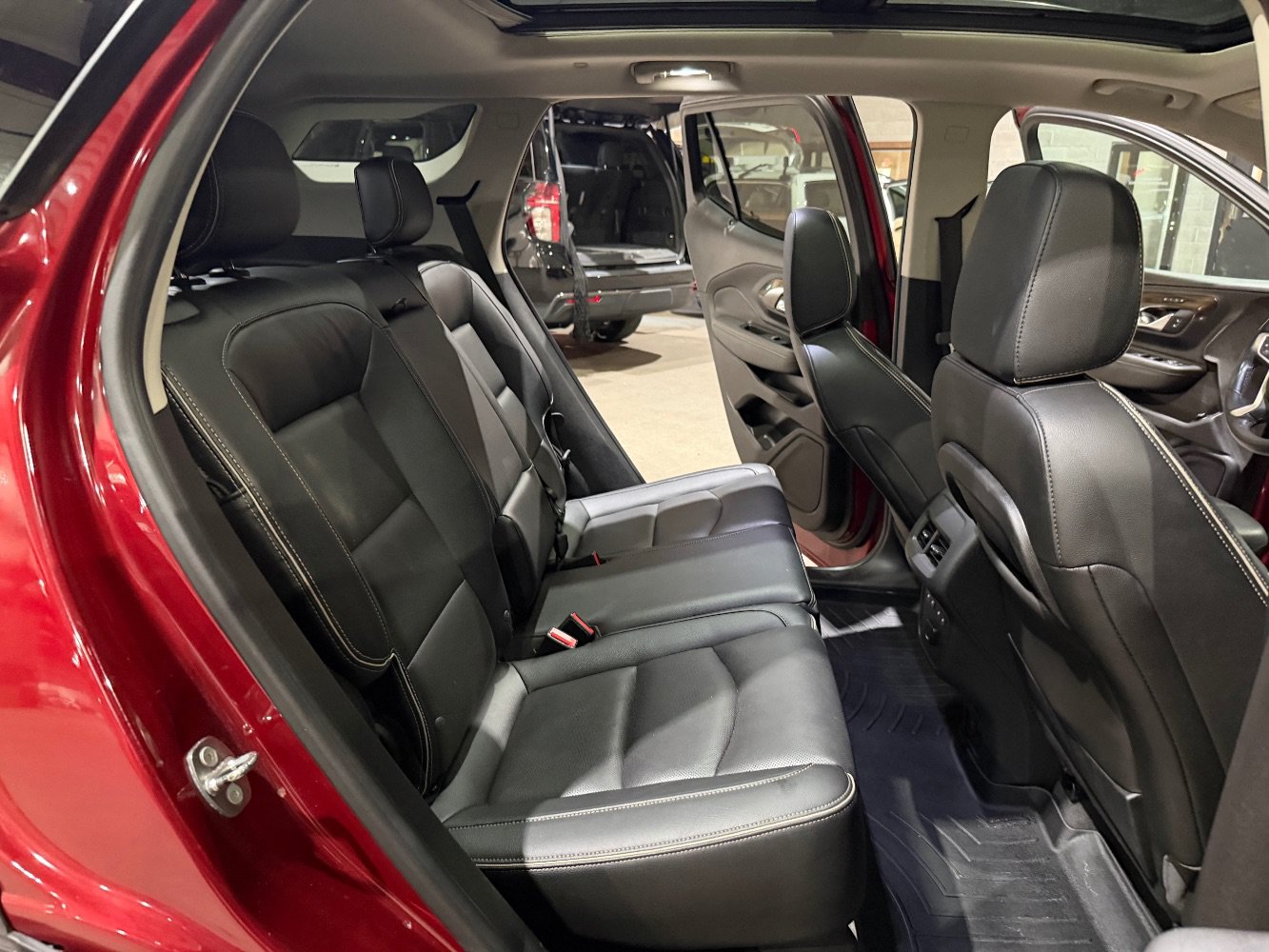 Used 2018 GMC Terrain Denali w/ Comfort Package FWD image 22