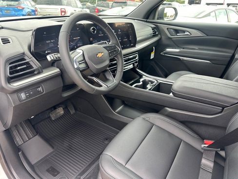 New 2026 Chevrolet Traverse LT w/ Sun and Wheel Package image 9