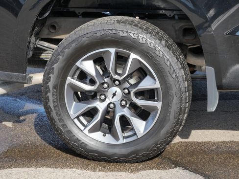 Used 2025 Chevrolet Silverado 1500 RST w/ Convenience Package II AWD/4WD image 12