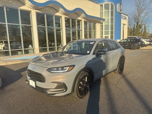 Used 2023 Honda HR-V Sport image 4