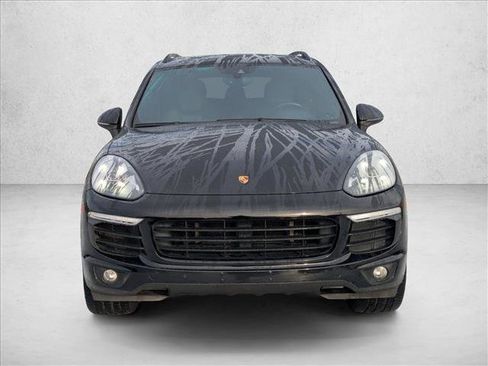 Used 2017 Porsche Cayenne S Platinum image 2