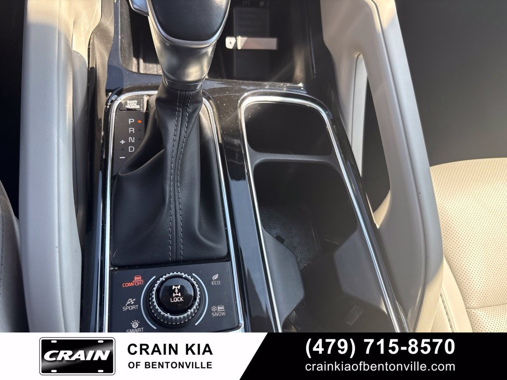 Certified 2024 Kia Telluride S w/ S Sunroof Package AWD/4WD image 18