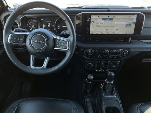 Used 2024 Jeep Wrangler High Altitude image 13