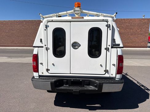 Used 2011 Chevrolet Silverado 1500 W/T RWD image 4