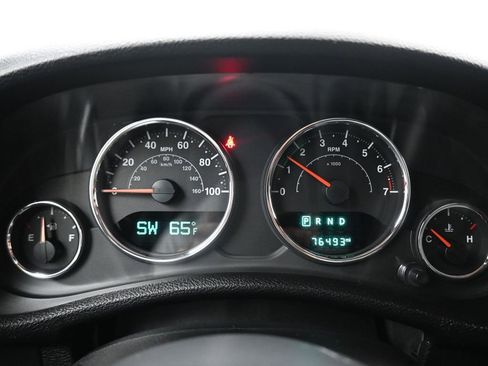 Used 2017 Jeep Wrangler Unlimited Sport image 14