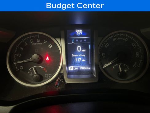 Used 2021 Toyota Tacoma SR5 AWD/4WD image 19
