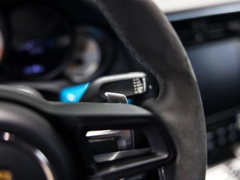 Used 2018 Porsche 911 GT3 RWD image 24