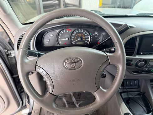Used 2005 Toyota Sequoia Limited image 9