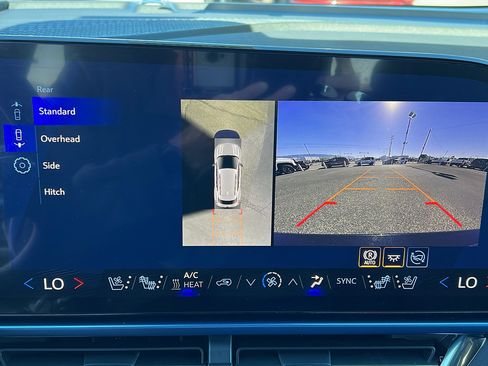 New 2026 Chevrolet Equinox EV LT w/ Convenience Package II AWD/4WD image 23