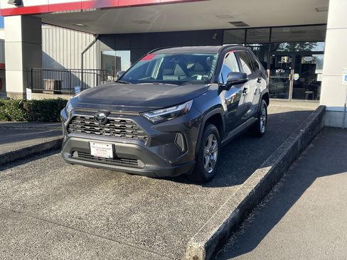 Certified 2025 Toyota RAV4 XLE AWD/4WD image 3