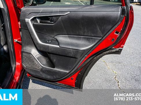 Used 2021 Toyota RAV4 LE FWD image 52