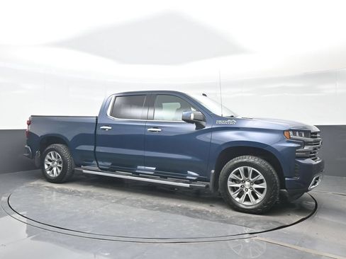 Used 2021 Chevrolet Silverado 1500 High Country w/ Technology Package AWD/4WD image 8