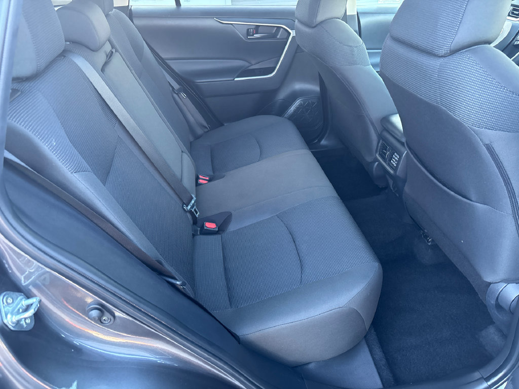 Certified 2025 Toyota RAV4 LE AWD/4WD image 17