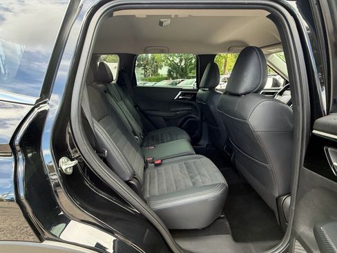 Used 2022 Mitsubishi Outlander SE AWD/4WD image 16