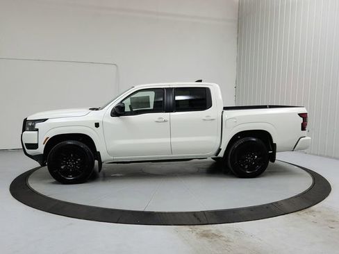 New 2026 Nissan Frontier SV w/ SV Convenience Package AWD/4WD image 4