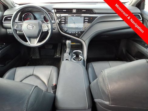 Used 2019 Toyota Camry XSE FWD image 11